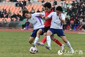 [图]莱昂纳多梅开二度 上海海港险胜武汉三镇